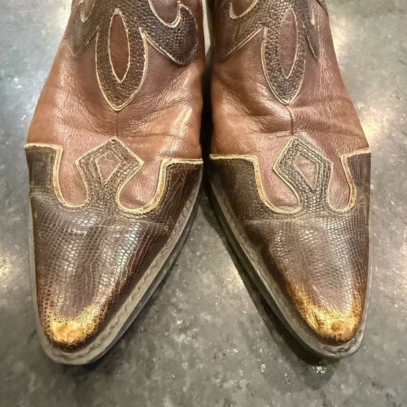 Franco Sarto Brown Leather Ankle Booties w/Intricate Stitching - Women Size 7.5 - Picture 3 of 9